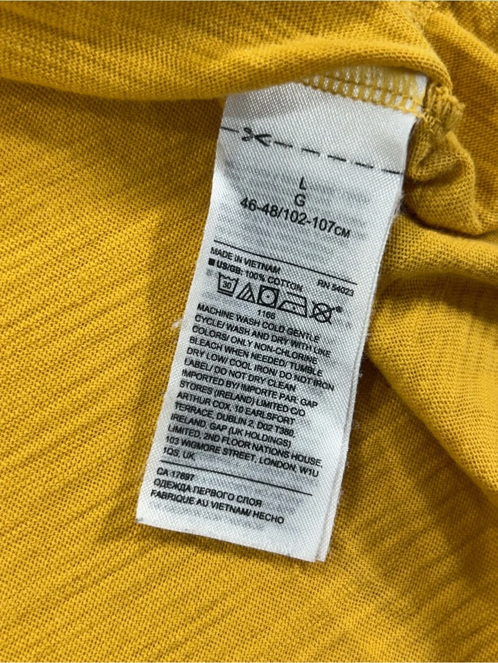 Banana Republic placket laid yellow